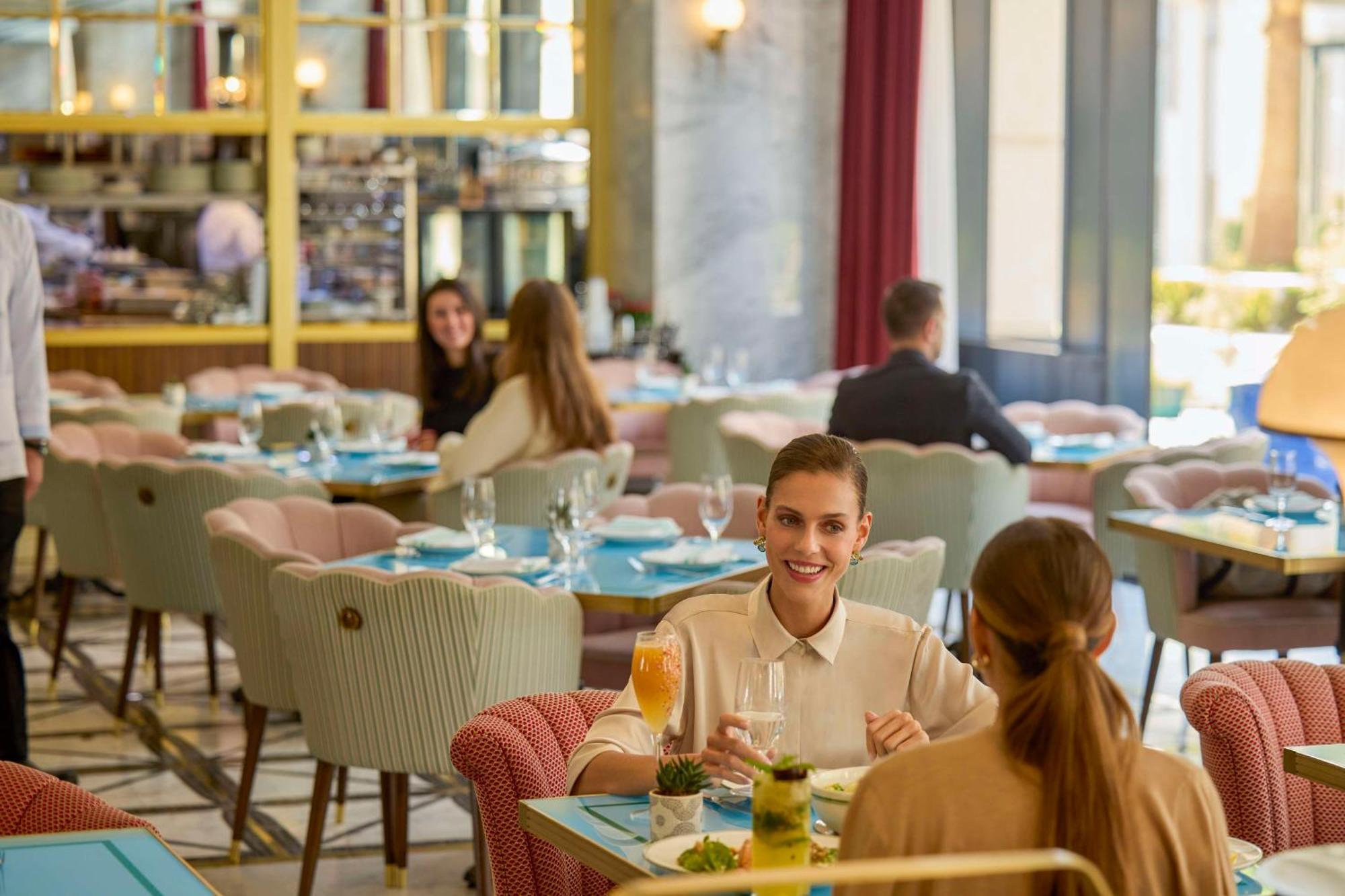 Mansard Riyadh, A Radisson Collection Hotel Экстерьер фото Restaurant in Belgrade